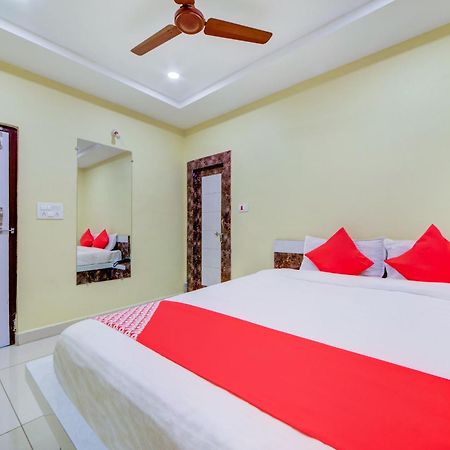 Hotel O Ksl Guest House Karimnagar Kültér fotó