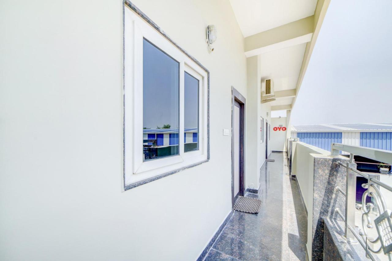 Hotel O Ksl Guest House Karimnagar Kültér fotó