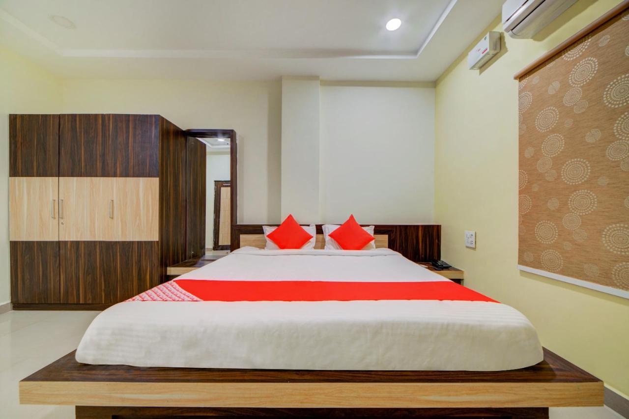 Hotel O Ksl Guest House Karimnagar Kültér fotó