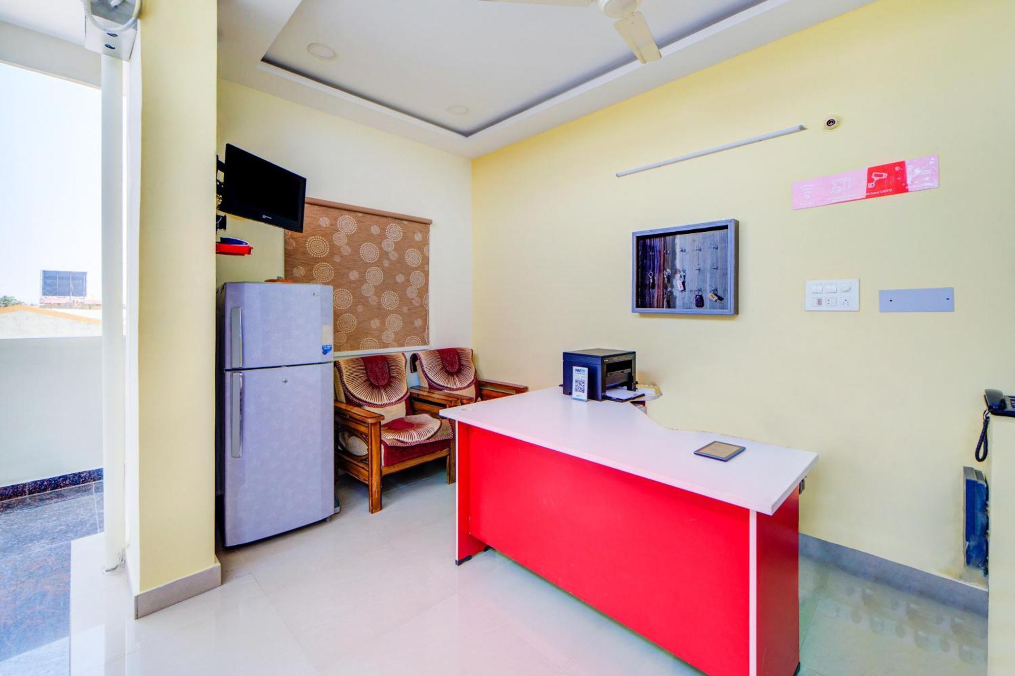 Hotel O Ksl Guest House Karimnagar Kültér fotó