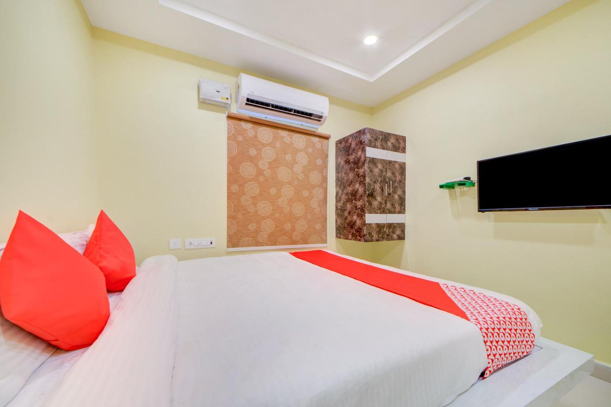 Hotel O Ksl Guest House Karimnagar Kültér fotó