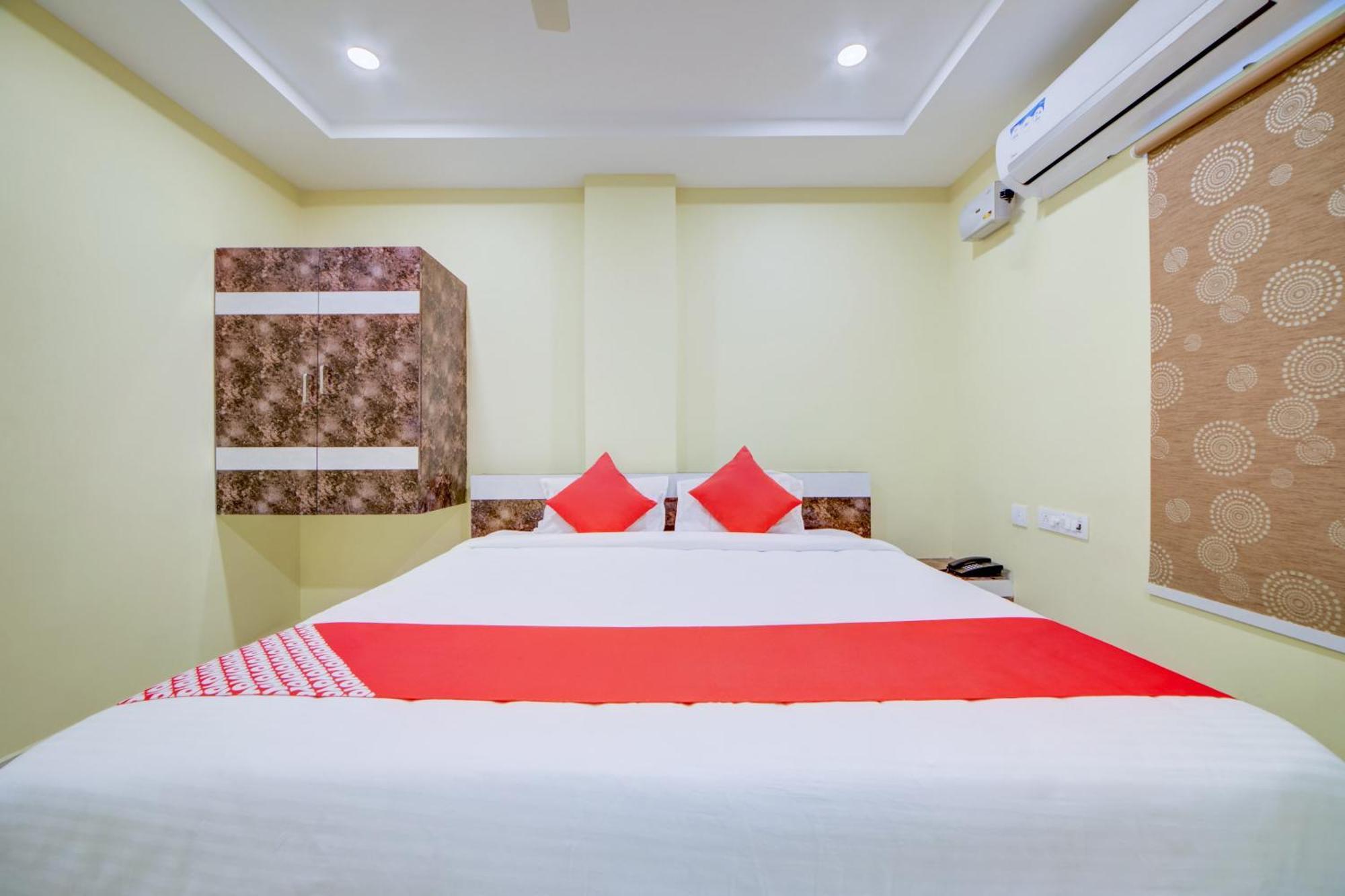 Hotel O Ksl Guest House Karimnagar Kültér fotó